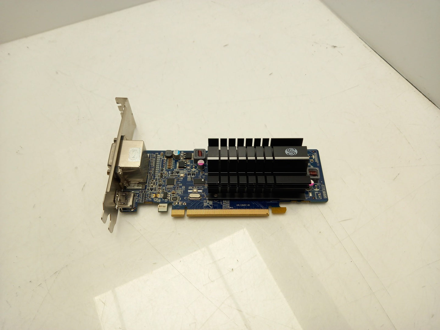 AMD Sapphire FLEX HD 6450 1GB DDR3 DVI HDMI Video Graphics Card 299-1E206-002SA