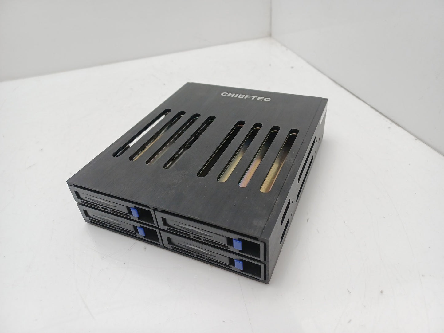 ChiefTec 4 Bay 2.5" SATA HDD / SSD Drive Cage and Caddy's