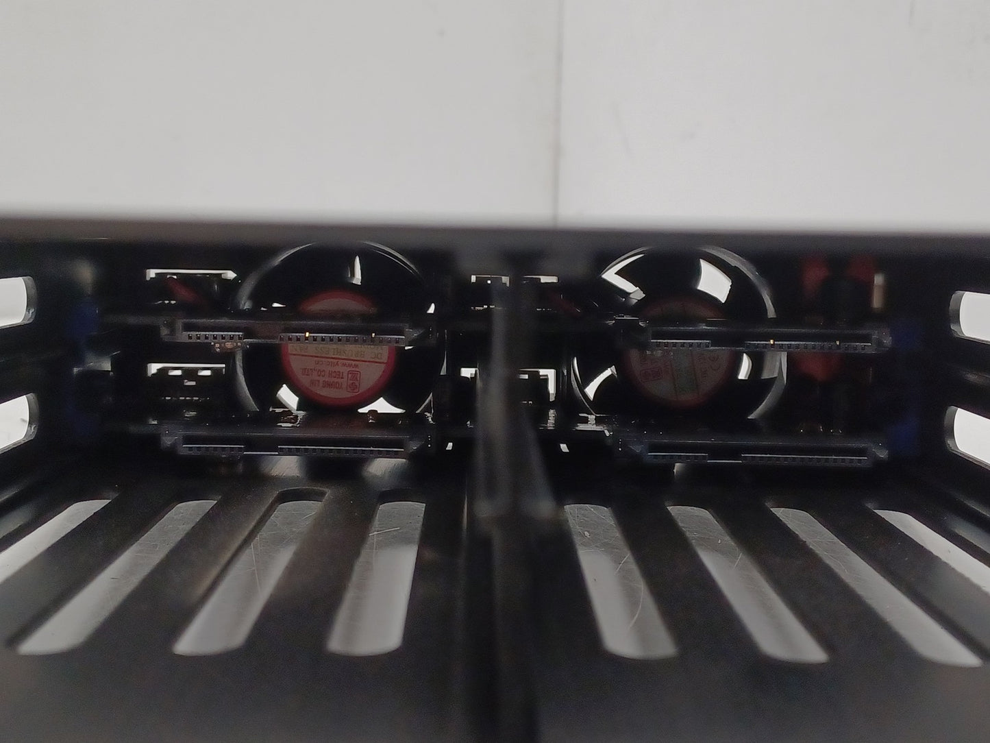 ChiefTec 4 Bay 2.5" SATA HDD / SSD Drive Cage and Caddy's