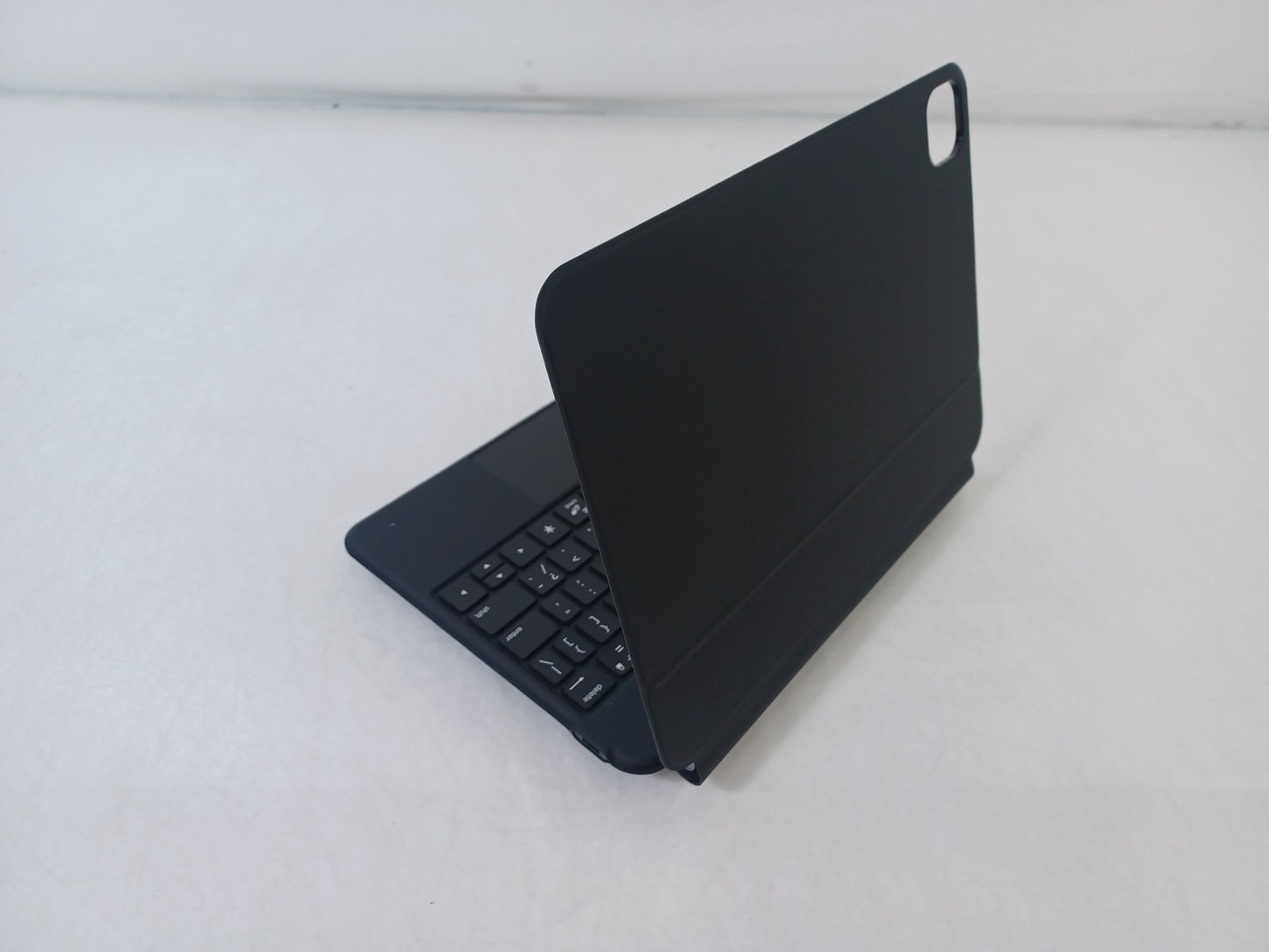 Belkin Connect Pro Keyboard Case Magnetic Stand For iPad Air 10.9"/ iPad Pro 11"