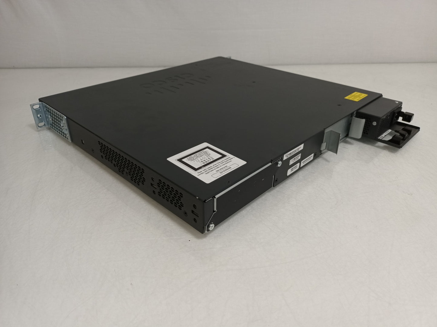 Cisco Catalyst WS-C2960XR-48FPD-I V05 48 Port PoE+ Gigabit Ethernet Switch