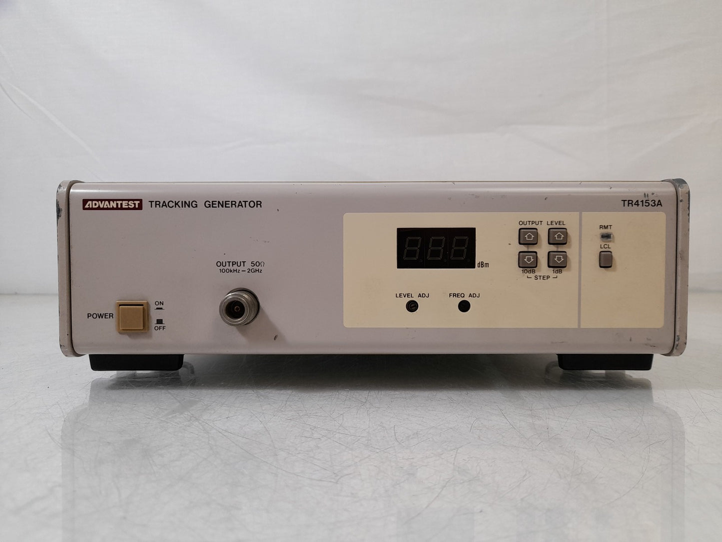 Advantest TR4153A 100kHz-2GHz Tracking Generator