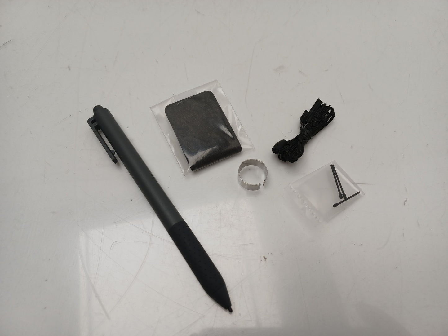 HP x360 11 EMR Pen Stylus - With Eraser L01339-001 2EB40AA