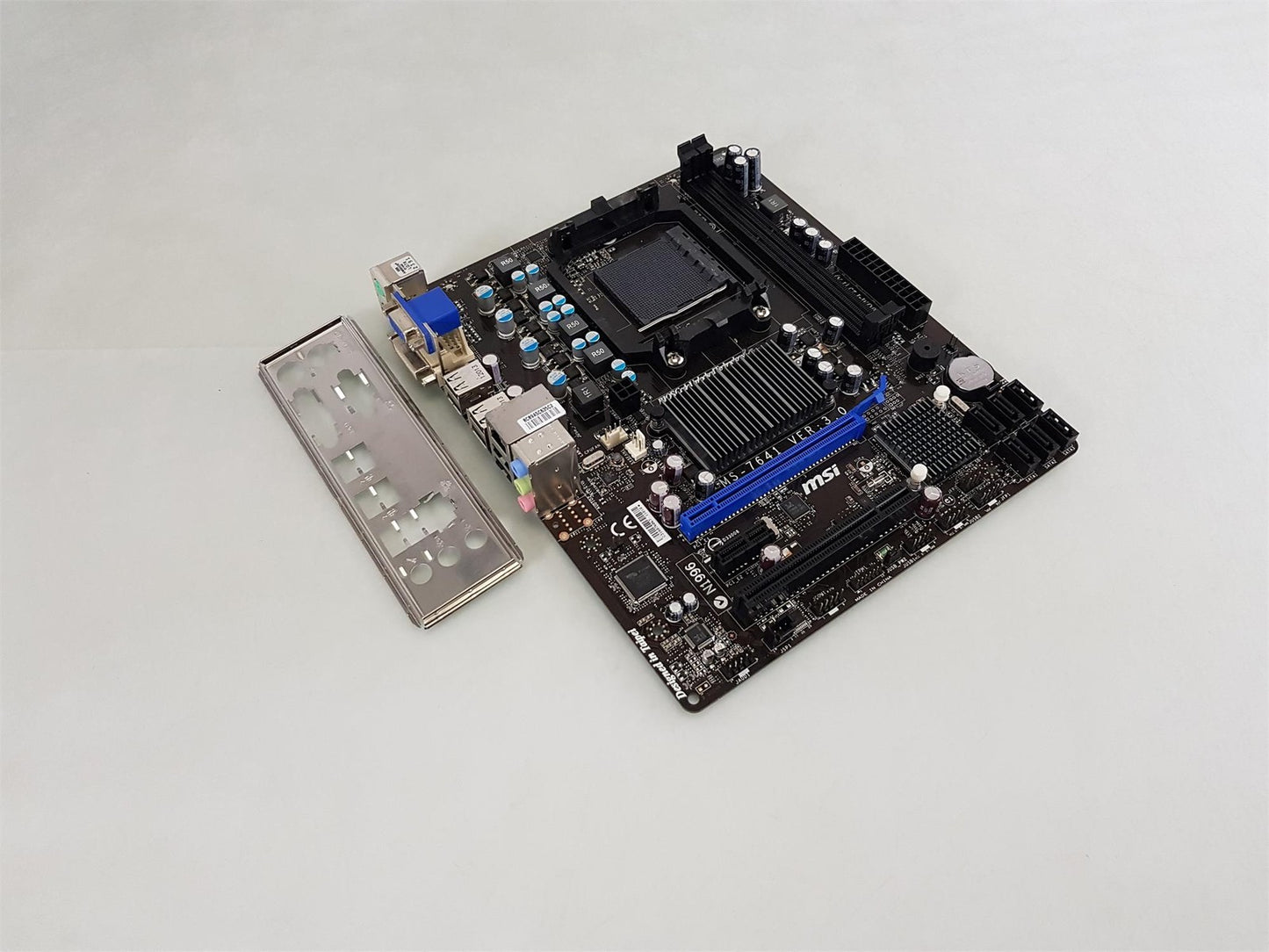 MSI 760GM-P23 (FX) Socket AM3b DDR3 MicroATX Motherboard With I/O Shield