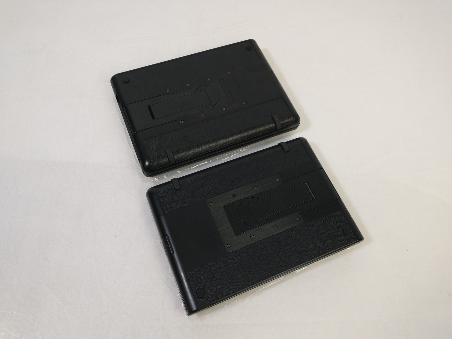 9 Duo Professional 9 Inch Twin Screen In Car DVD Player