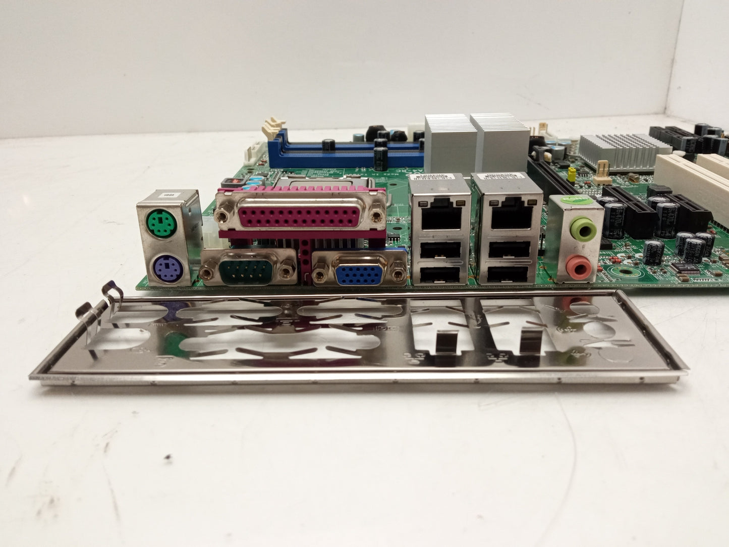 Axiomtek IMB202 Rev.A4-RC LGA 775 Core 2 DUO DDR2 ATX Motherboard and I/O Shield