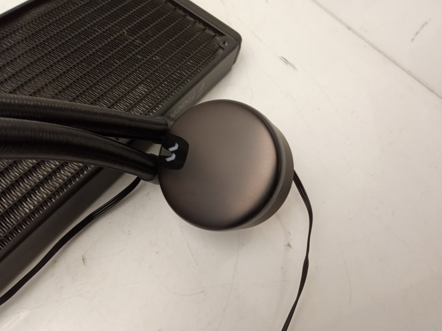 Fractal Design AiO Adjustable Socket CPU Water Cooling Unit