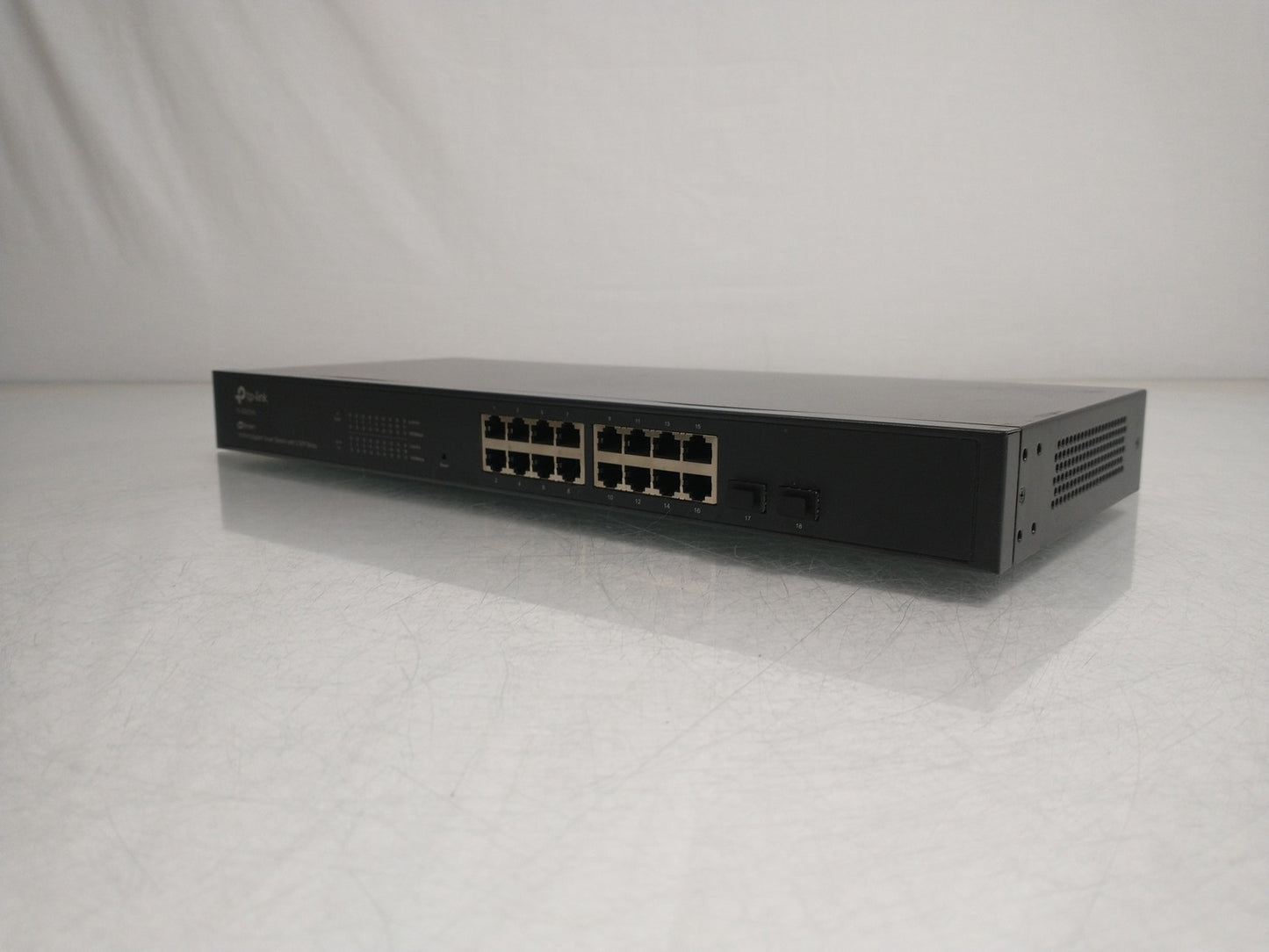 TP-Link TL-SG2218 V1 JetStream 16 Port Gigabit Smart Network Switch