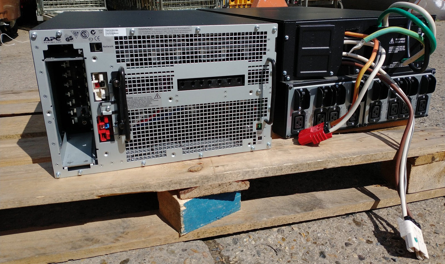 APC SURT20KRMXLI 20kVA Smart-UPS With SURT192RMXLBP2 PDU Battery Pack