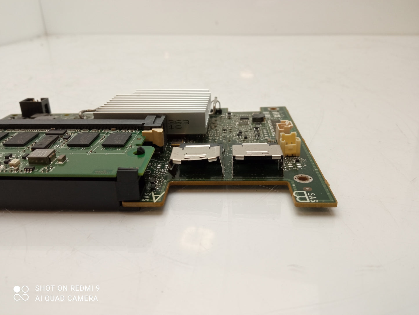 Dell PowerEdge R410 PERC H700 Integrated SAS SATA RAID Controller 0XXFVX XXFVX