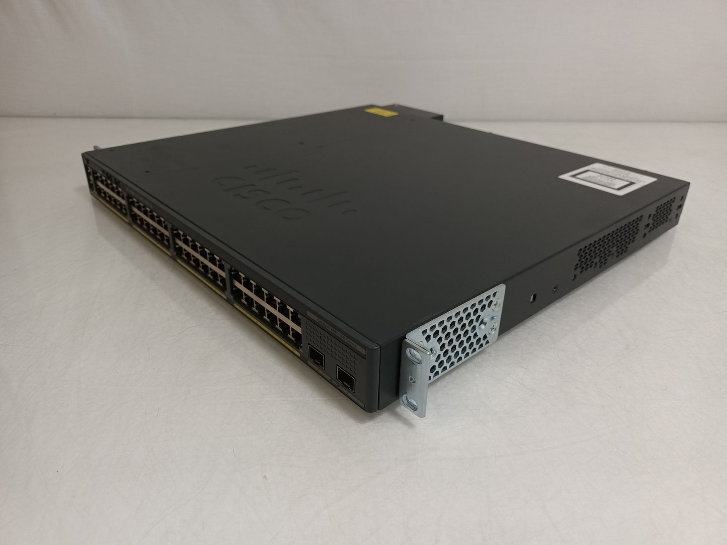 Cisco Catalyst WS-C2960XR-48FPD-I V05 48 Port PoE+ Gigabit Ethernet Switch