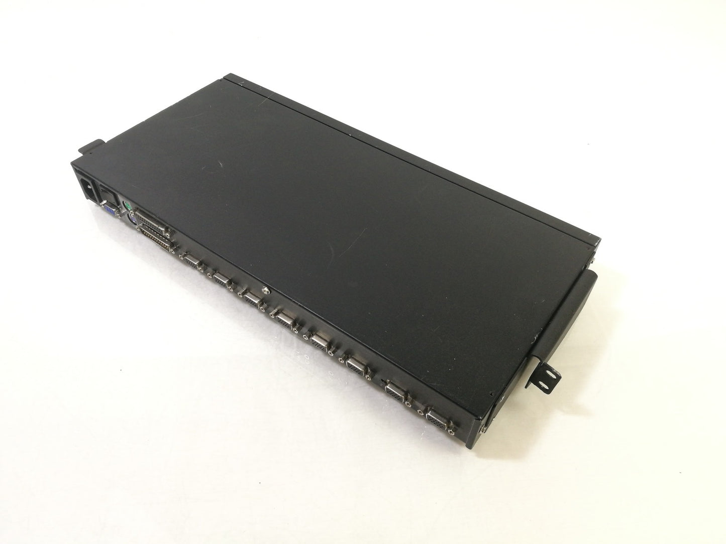 APC AP5201 8-Port Multi-Platform Analog High Density KVM Switch