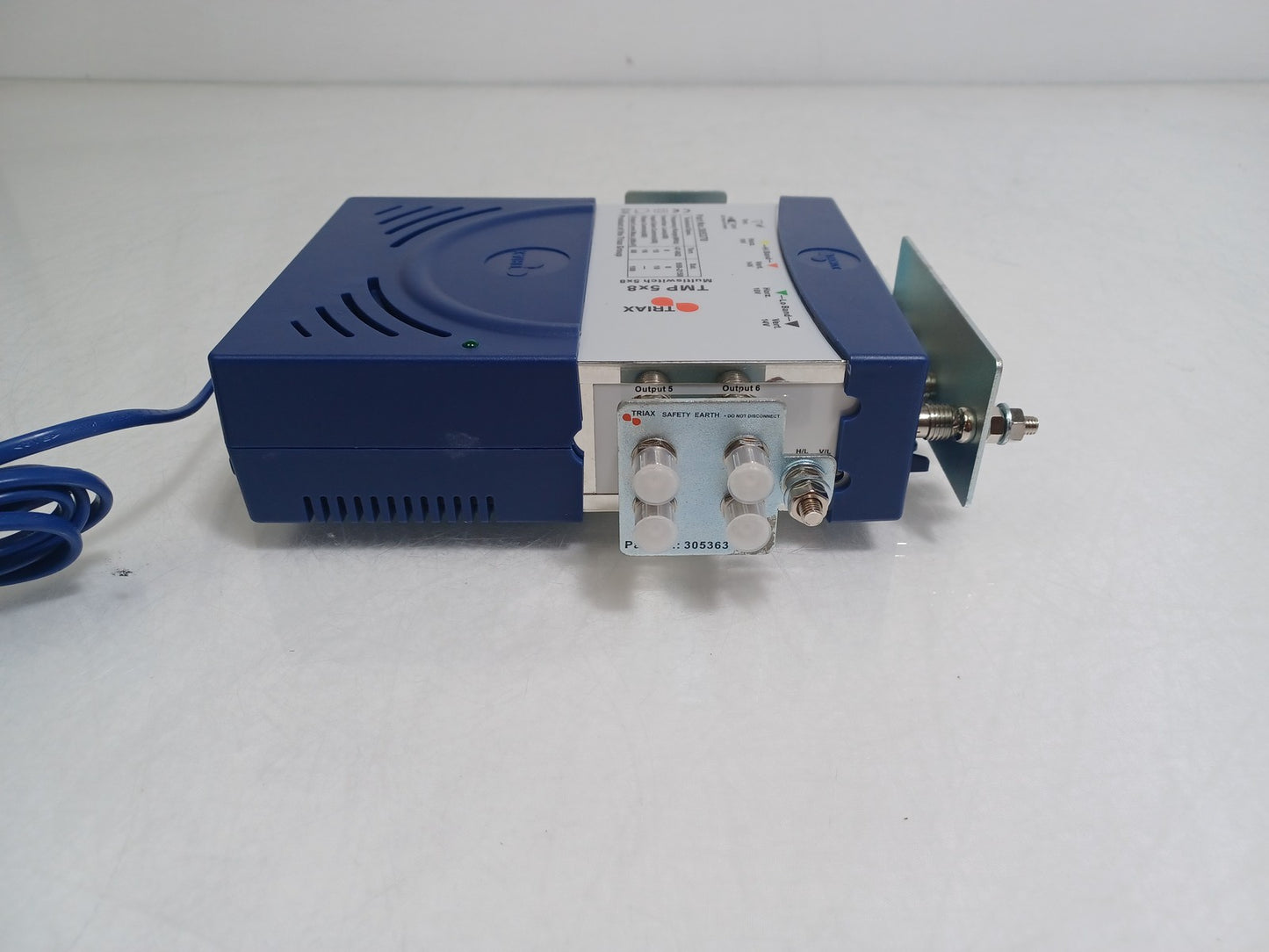 Triax TMP 5x8 Multiswitch + I/O B Bars