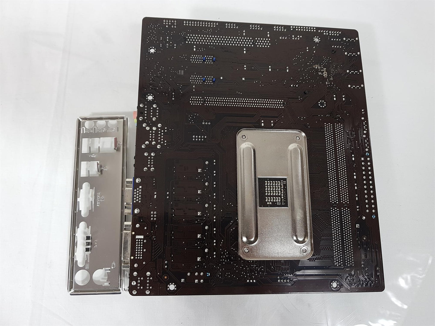 ASUS F2A55-M LK Socket FM2 DDR3 MicroATX Motherboard with I/O Shield