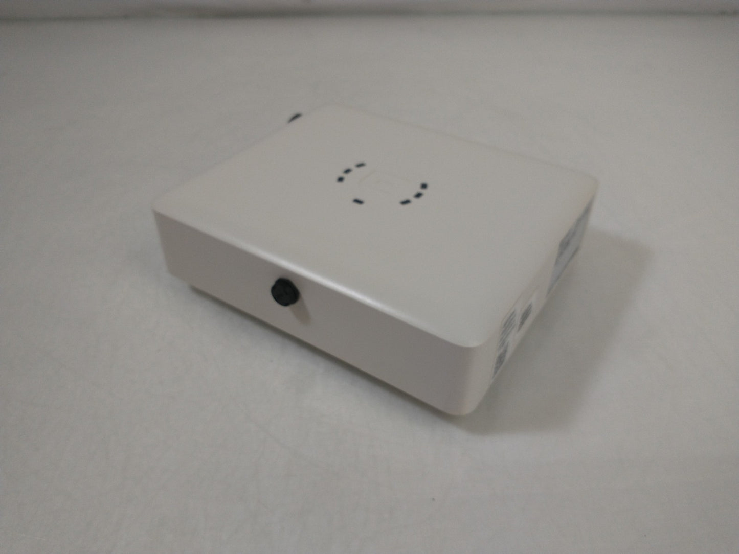 Extreme Networks AP460i-WR 802.11ax Wi-Fi 6 Wireless Access Point