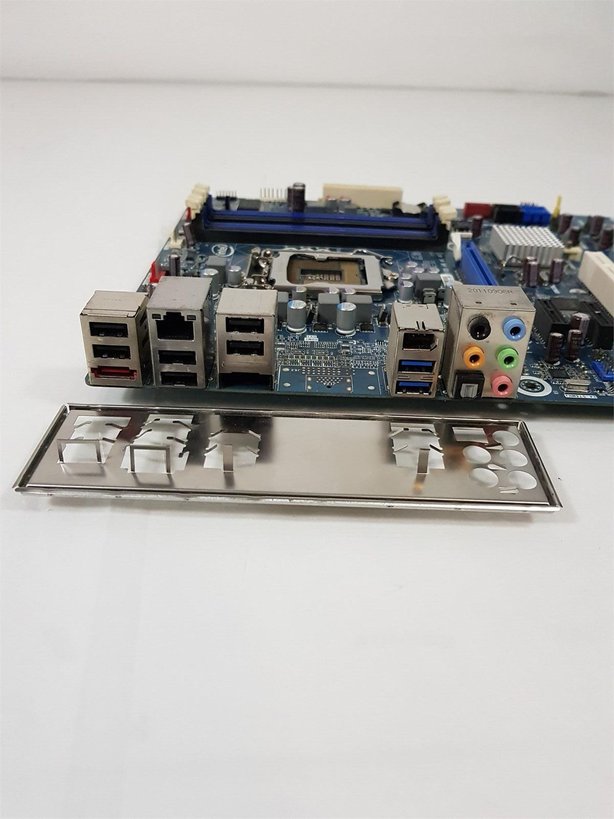 Intel DP67BA Socket LGA115 DDR3 ATX Motherboard with I/O shield