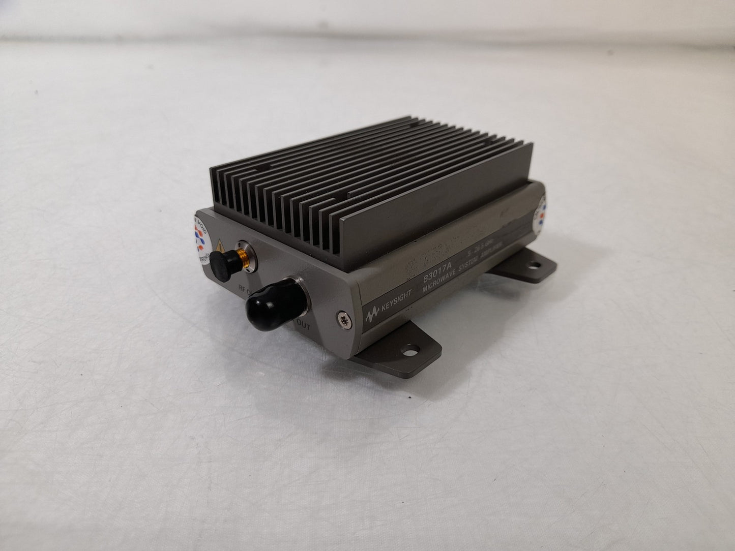 HP Agilent 83017A Microwave System Amplifier 0.5-26.5GHz With Power Supply