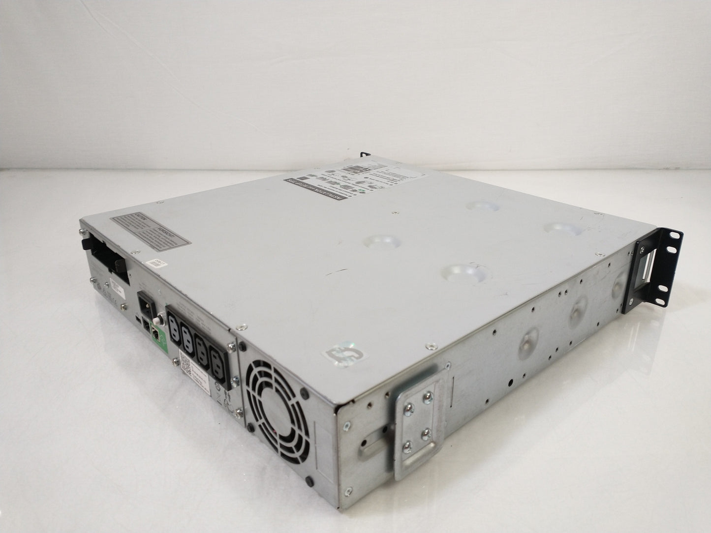 APC SMT1500RMI2UC Smart-UPS Uninterruptible Power Supply No Batteries Faceplate