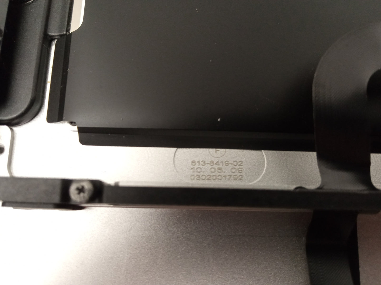 Apple MacBook Pro A1278 UK Laptop Palmrest Keyboard Touchpad Assy 613-8419-02