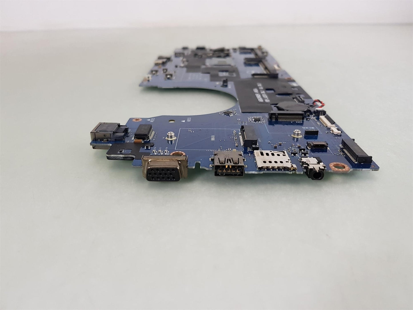 Dell Latitude 5590 Laptop Motherboard With i5-8250U 1.60 GHz CPU 0FJGHG FJGHG