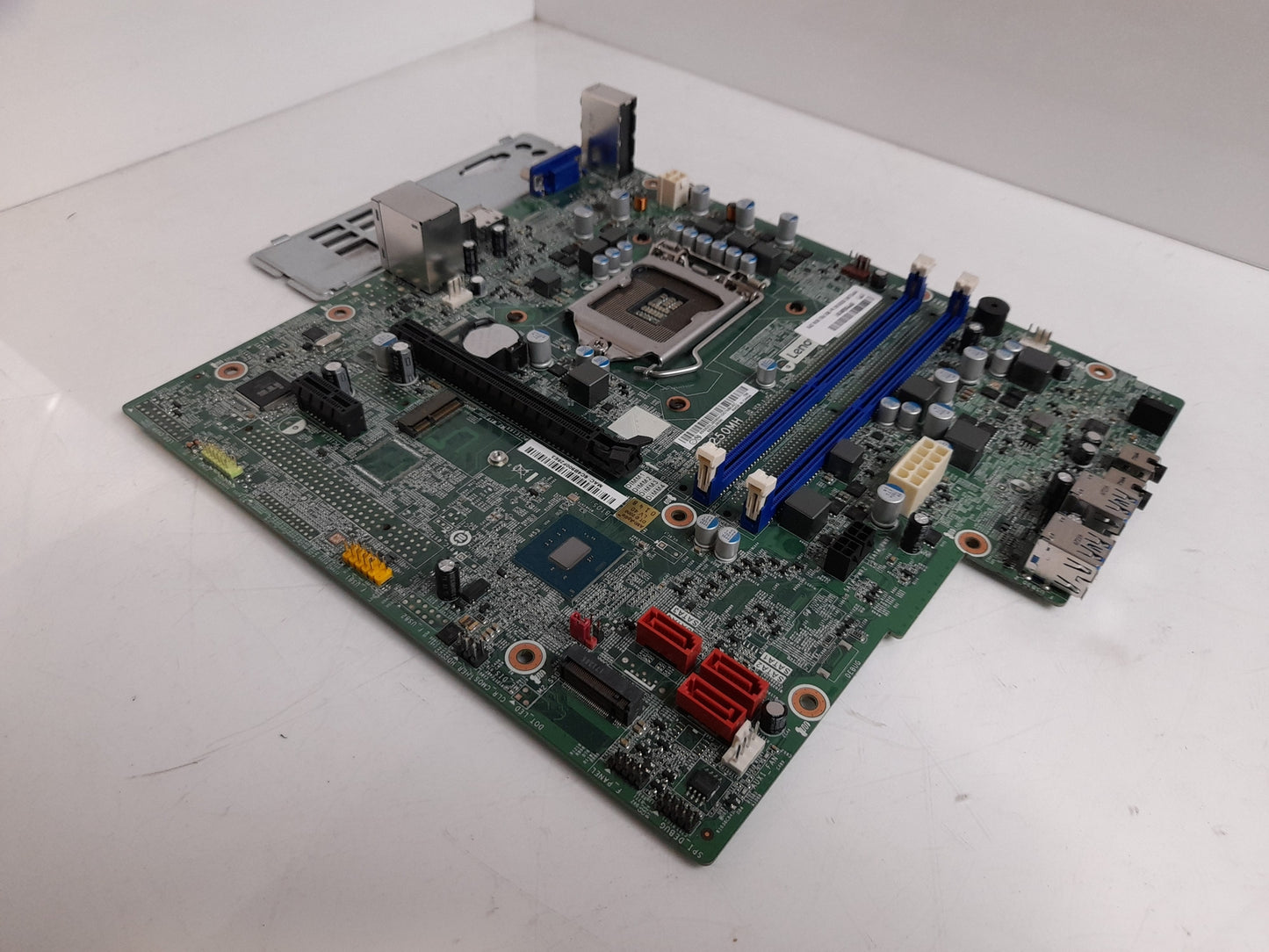 Lenovo 00XK140 Socket LGA 1151 DDR4 Motherboard With I/O Shield