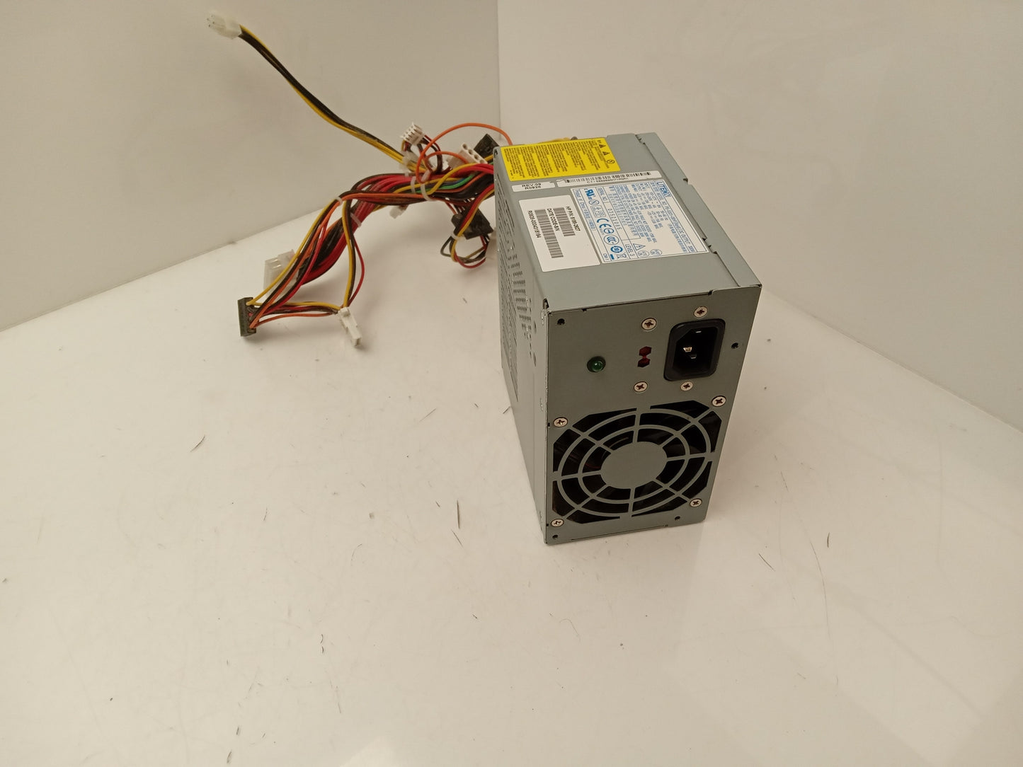 HP DX2400M 300W LiteOn Power Supply Unit 5188-2627 PS-5301-08HF
