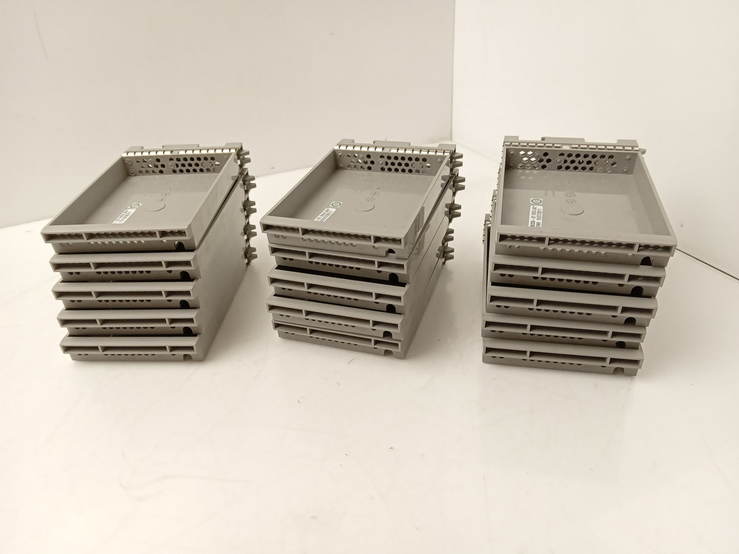 15x Cisco UCS N20-BBLKD 2.8" Server Hard Drve Blank Filler Caddy 800-36336-01