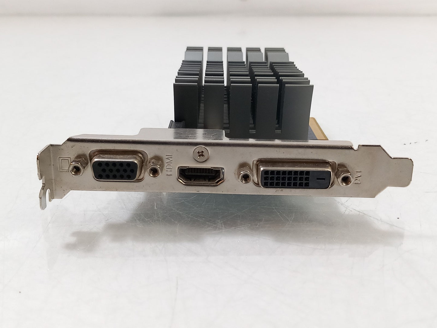 ASUS GT730 1GB DDR3 VGA/HDMI/DVI Video Graphics Card GT730-SL-1GD3-BRK