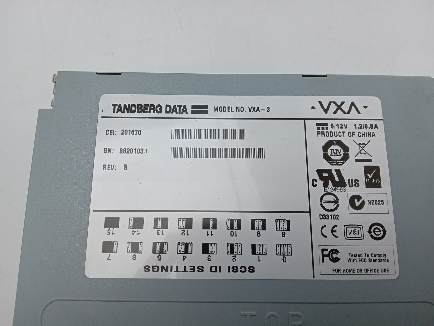 TANDBERG DATA 320 VXA-3 SCSI Tape Drive
