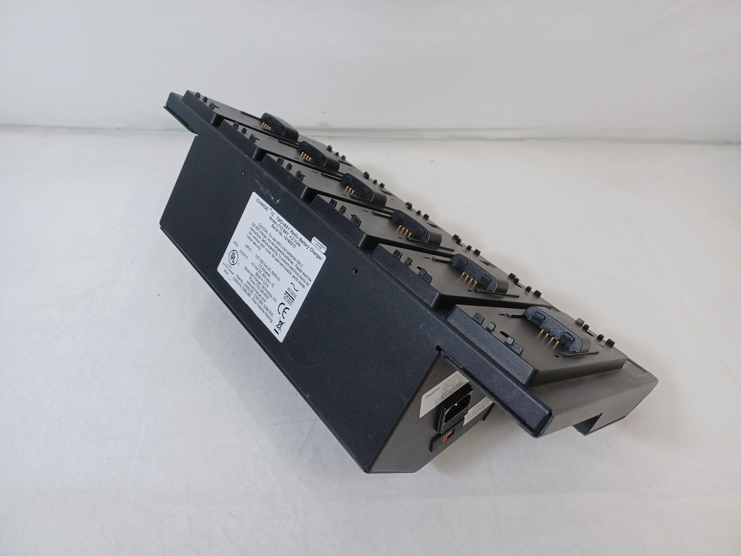 ACT iCHARGE i12 Z712 Twelve Bay Radio Battery Charger