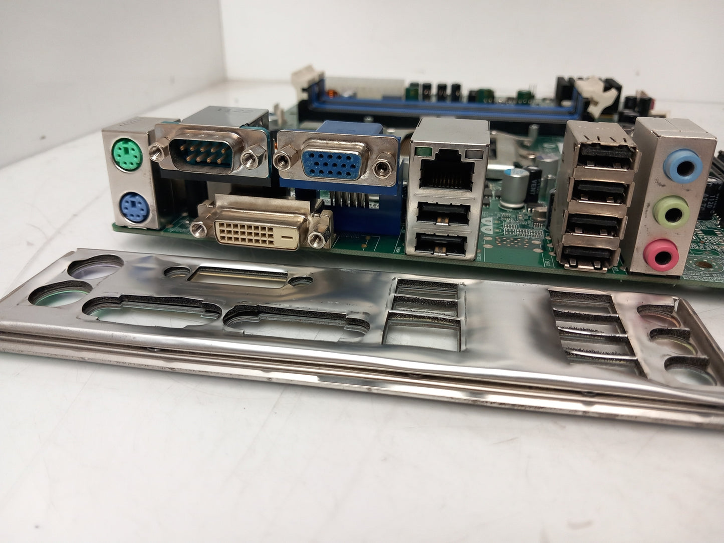 Acer Veriton X4610 Socket LGA 1155 DDR3 Motherboard with I/O Shield Q65H2-AD