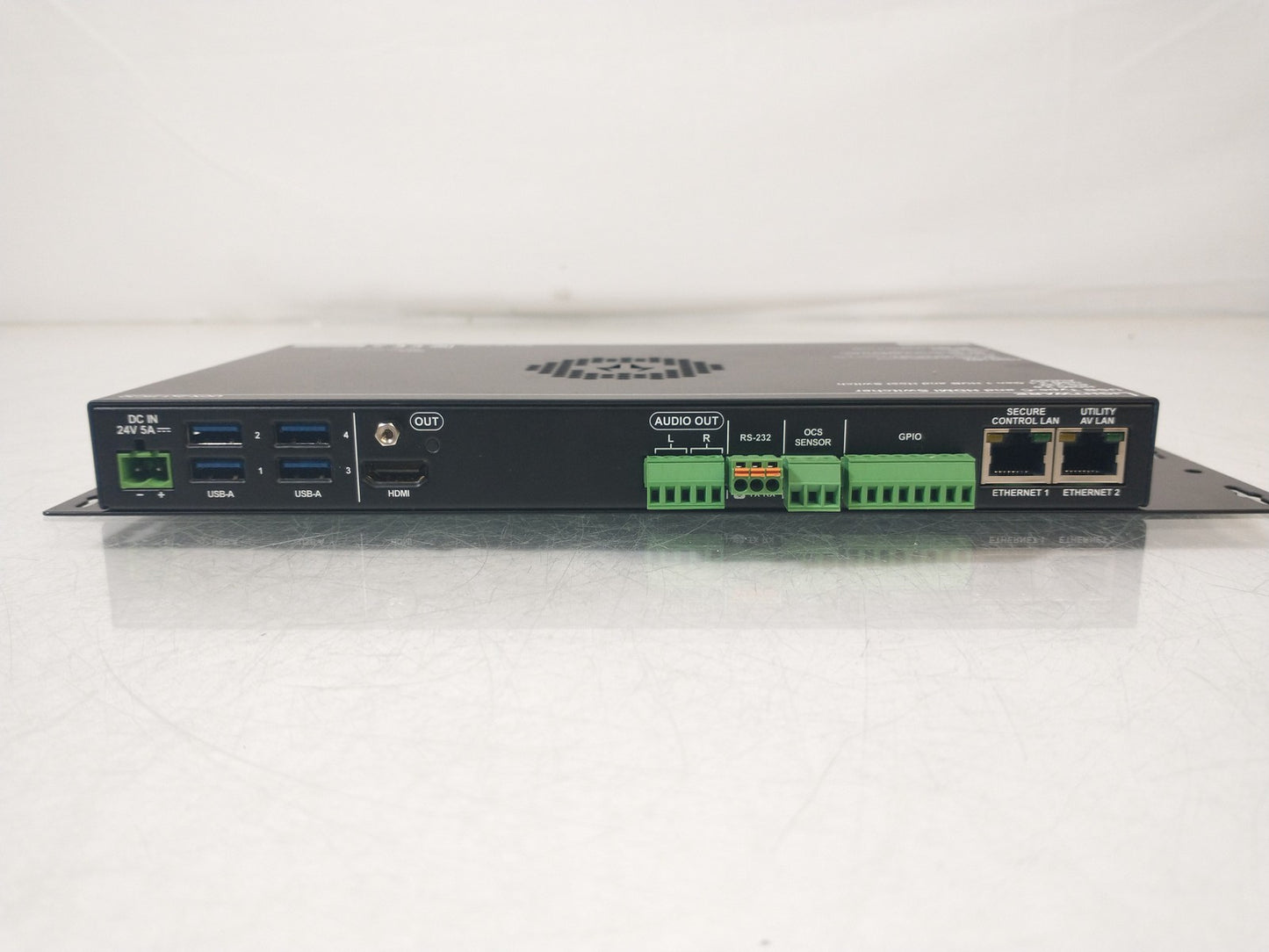 Lightware UCX-2x1-HC30 USB USB-C & HDMI Switcher