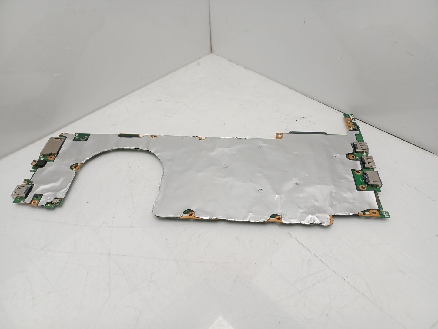 Lenovo V130-14IKB Laptop Motherboard with i5-8250U 1.60 GHz DDR4 5B20T10870