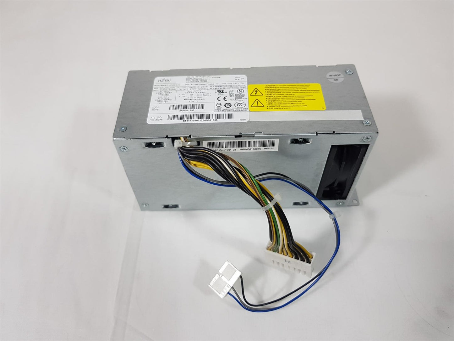 Fujitsu Esprimo E720 E90+ 250W Power Supply Unit S26113-E564-V71-01