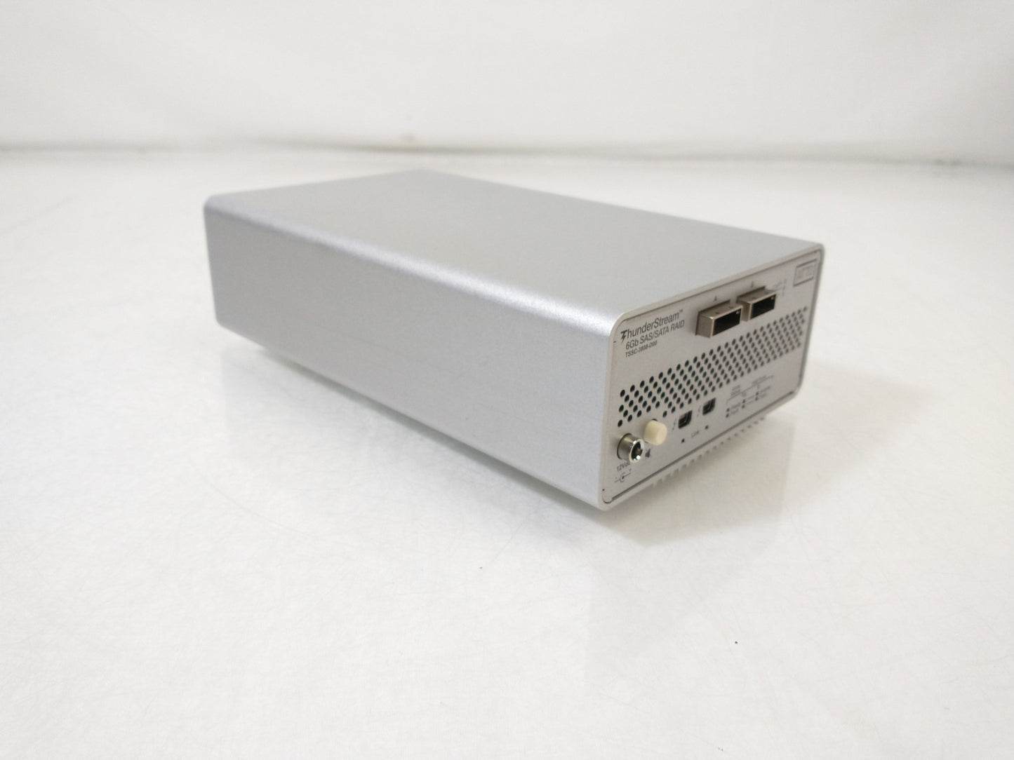 ATTO Technology TSSC-3808-D00 10Gb/s Thunderbolt to 6Gb/s SAS Desklink Device