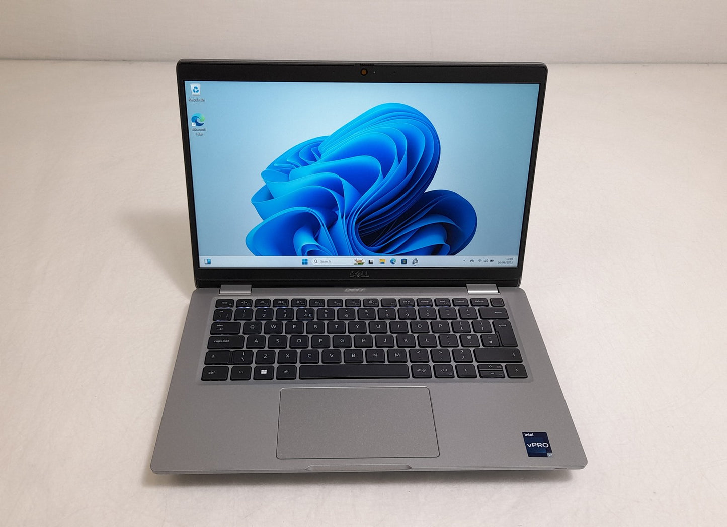 Dell Latitude 5330 13.3in Laptop i7-1285U 1.8 GHz 16GB 256GB NVMe SSD Win 11 Pro