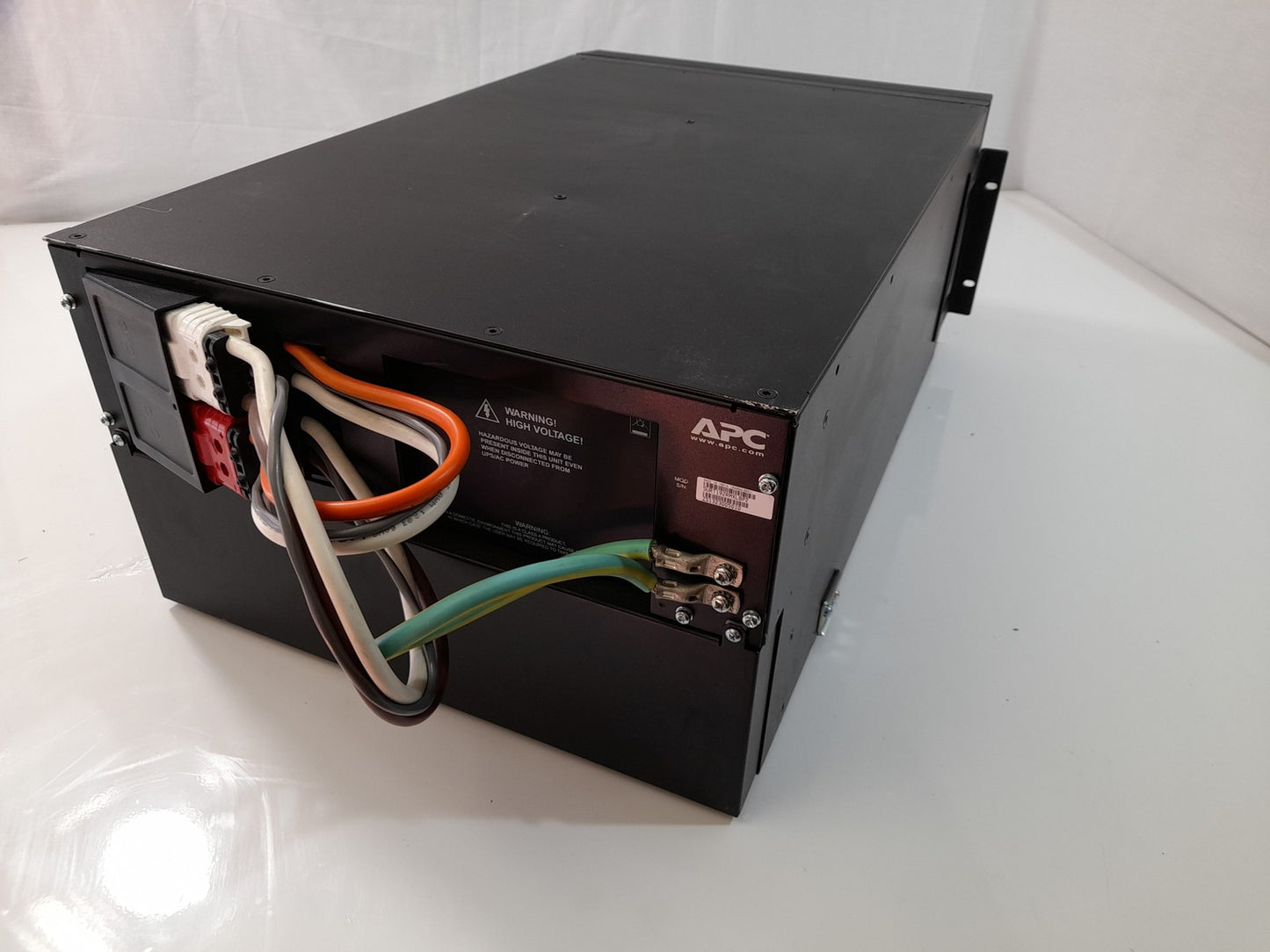 APC SURT192RMXLBP2 8 Bay External Battery Pack - No Batteries