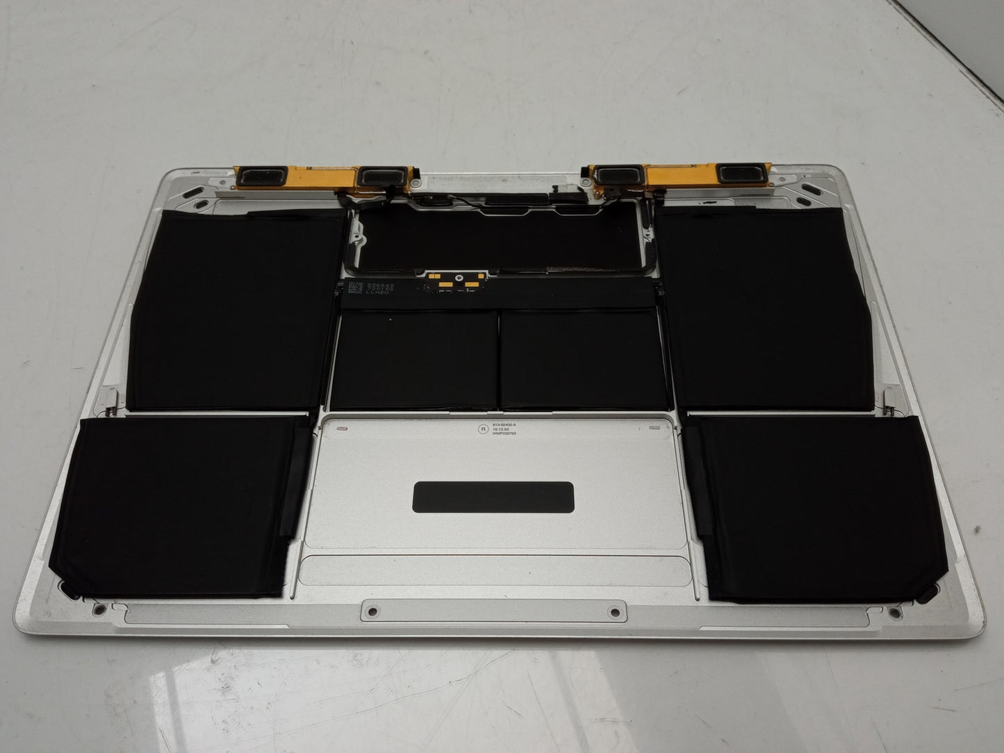 Apple MacBook A1534 Laptop Bottom Panel and Battery 613-02402-A