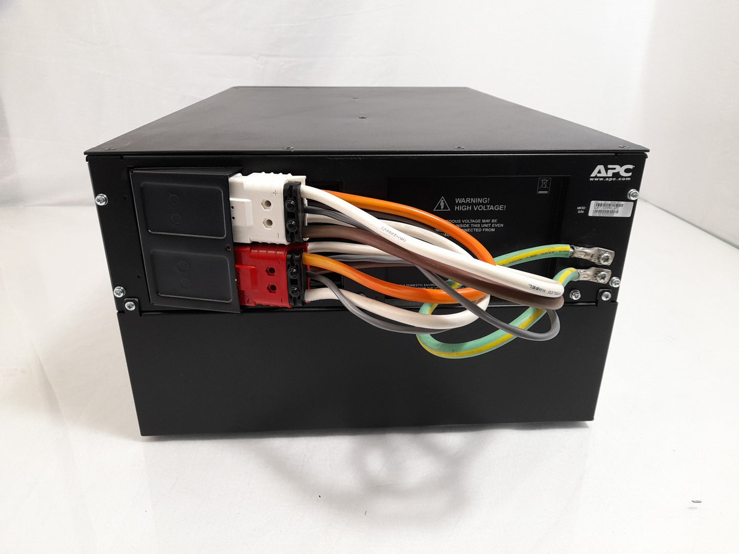 APC SURT192RMXLBP2 8 Bay External Battery Pack - No Batteries Or Cartridges