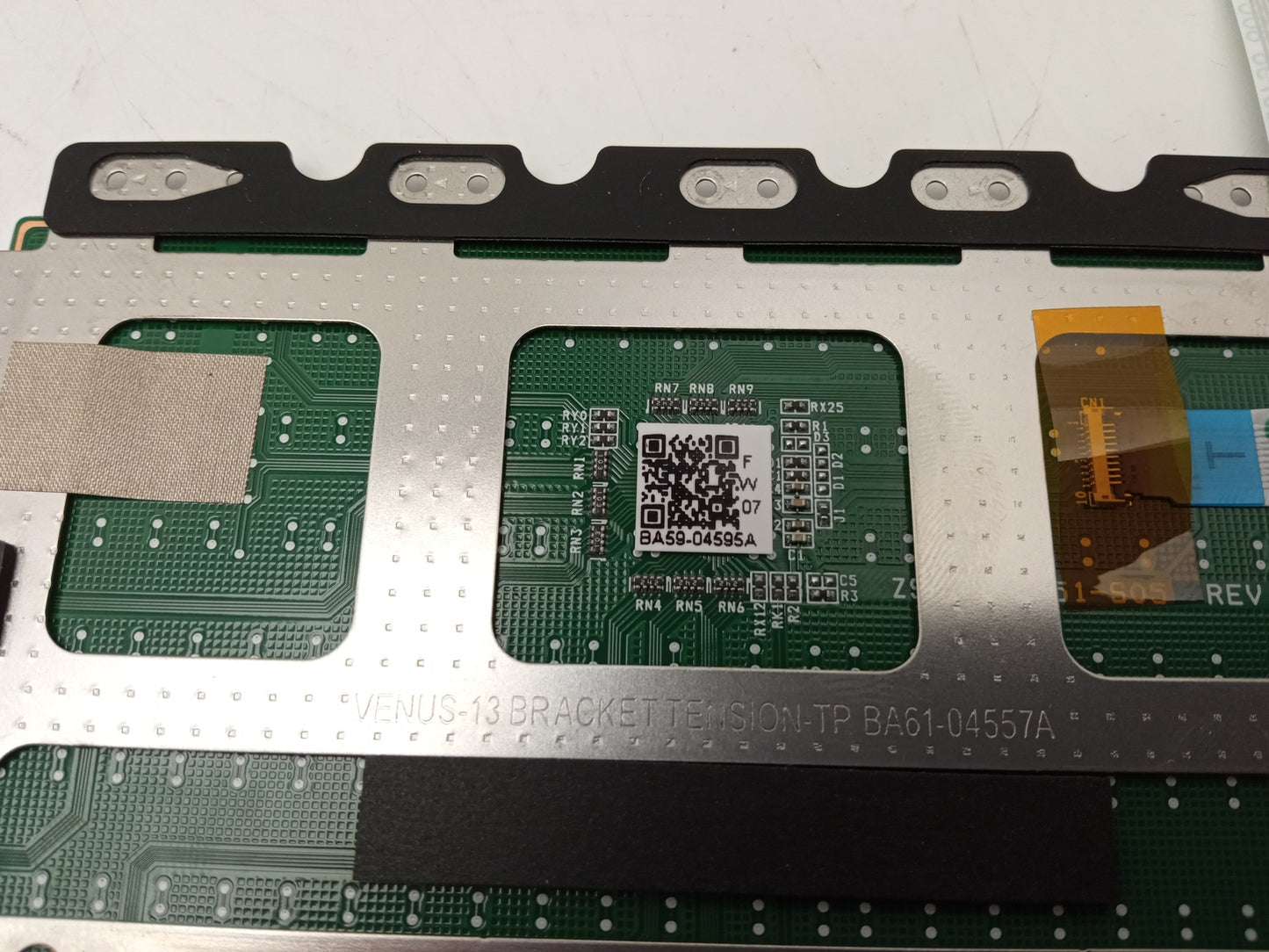 Samsung Galaxy Book Pro NP930XDB 13" Laptop Touchpad And Cable BA59-04595A