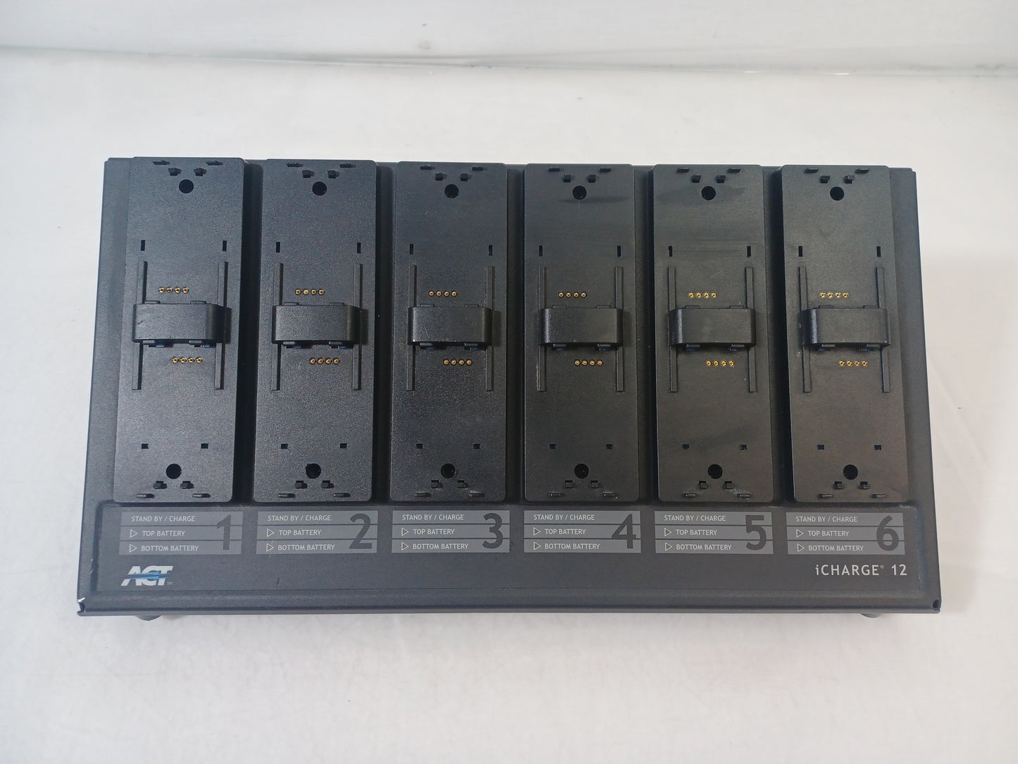 ACT iCHARGE i12 Z712 Twelve Bay Radio Battery Charger - Port 2 Faulty