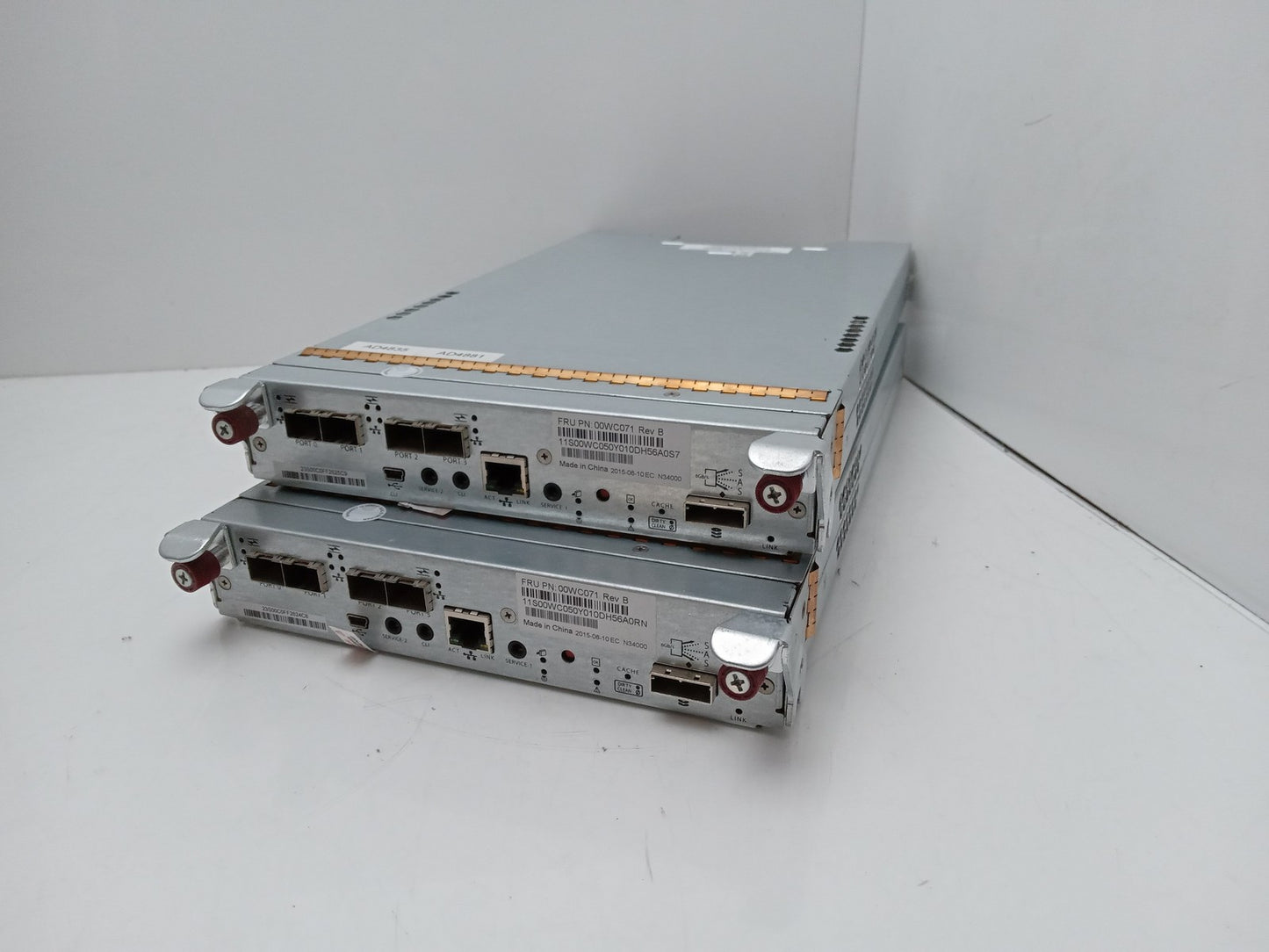 2x Lenovo S3200 RAID Controller Modules 00WC071 81-00000078-01-08
