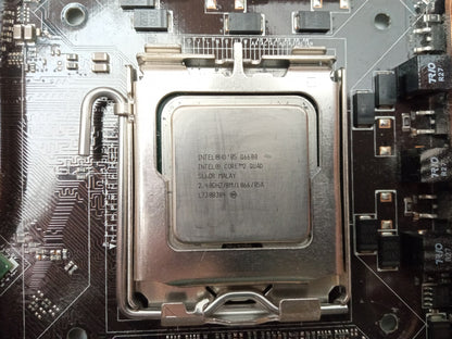 ASUS P5N32-E SLI PLUS DDR2 ATX Core 2 Duo 2.40 GHz Motherboard With I/O Shield