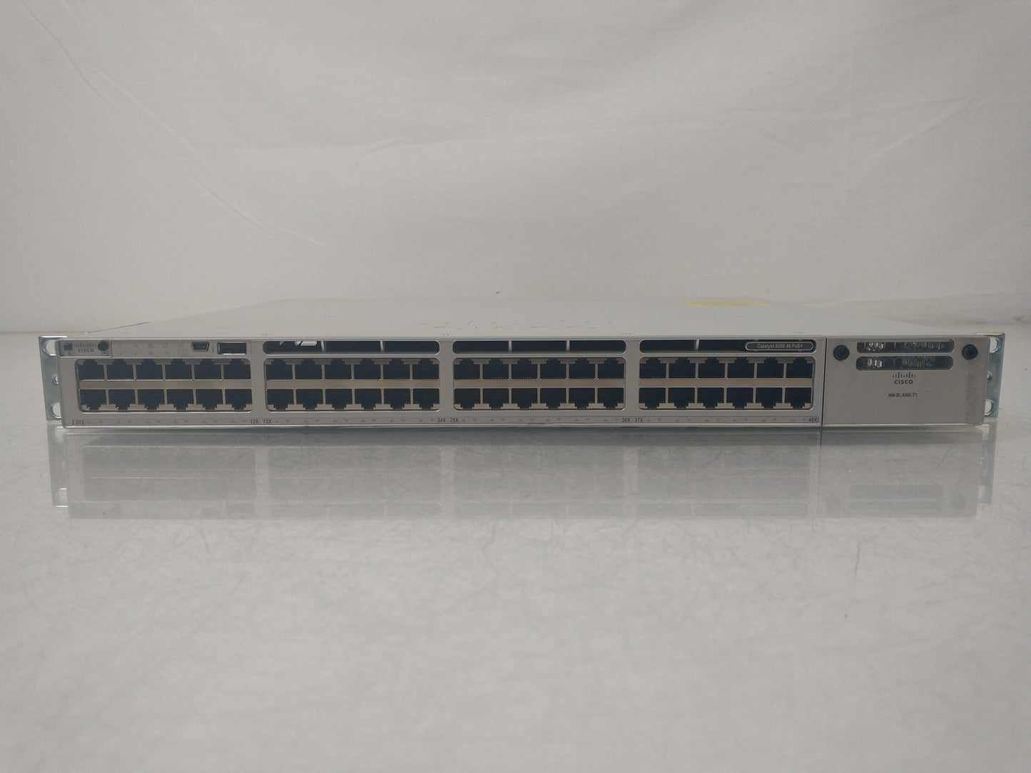 Cisco C9300-48P-E V02 48 Port PoE+ Gigabit Managed Network Switch