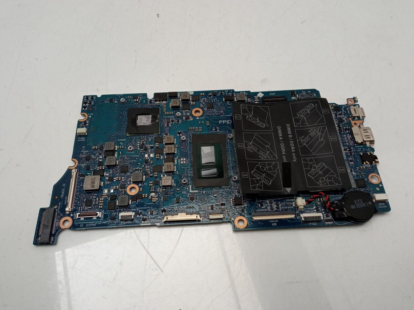 Dell Vostro 5471 Laptop Motherboard With i5-8250U 1.60 GHz CPU DDR4 0M8YX5 M8YX5