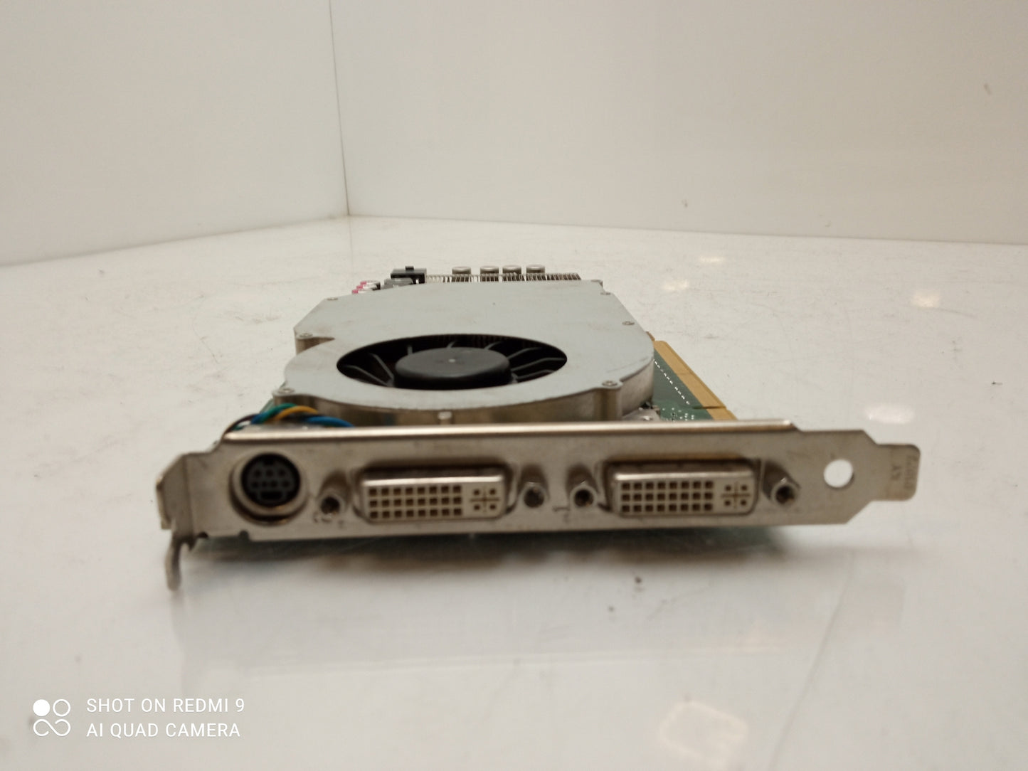 NVIDIA GeForce GTS 240 1GB 256-Bit DDR3 PCI-E Video Graphics Card 09JDYJ 9JDYJ