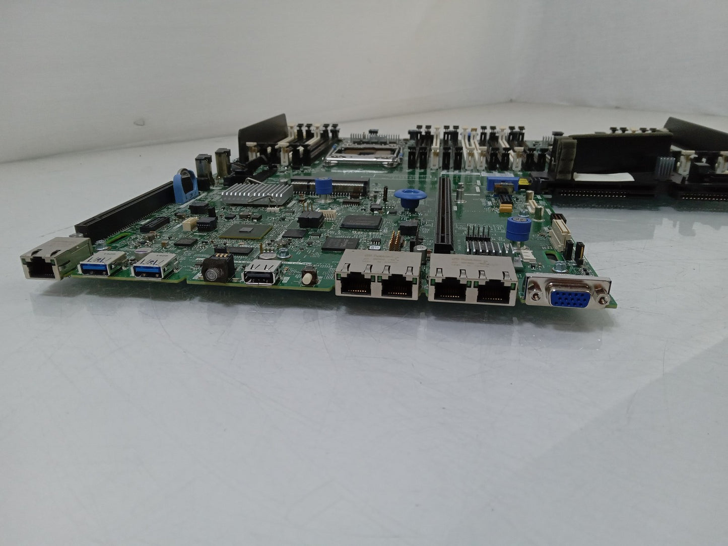 IBM Lenovo X3550 M5 Socket LGA2011-3 DDR4 Server Motherboard 00KF629