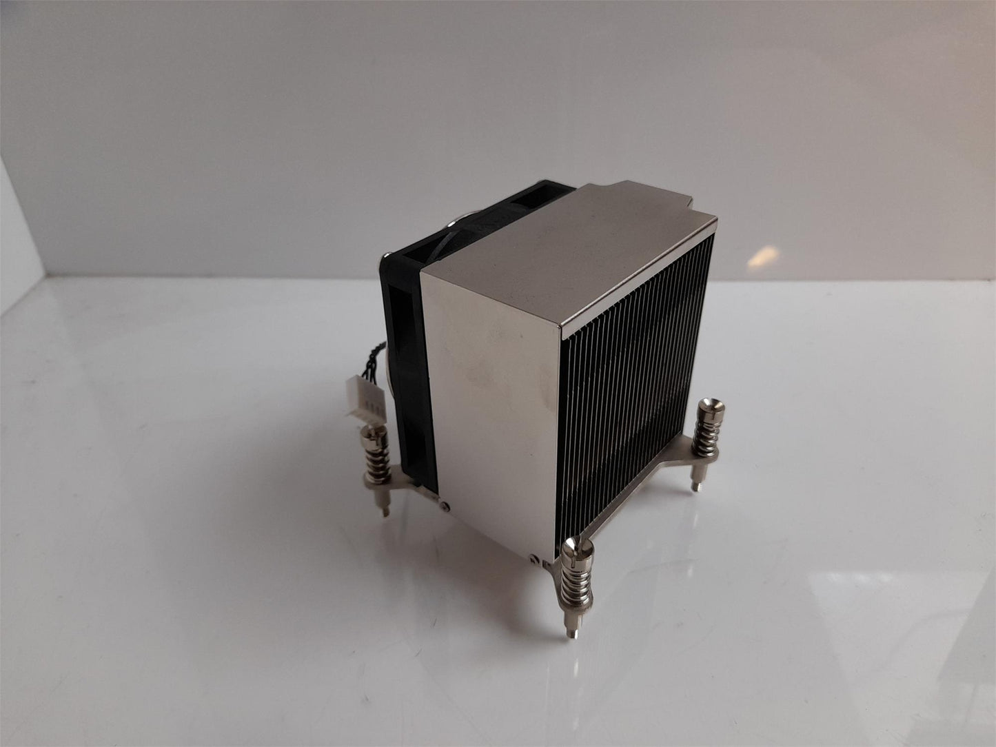 HP Z400 Z600 Z800 Processor Socket LGA1366 CPU Heatsink Fan Assembly 463990-001