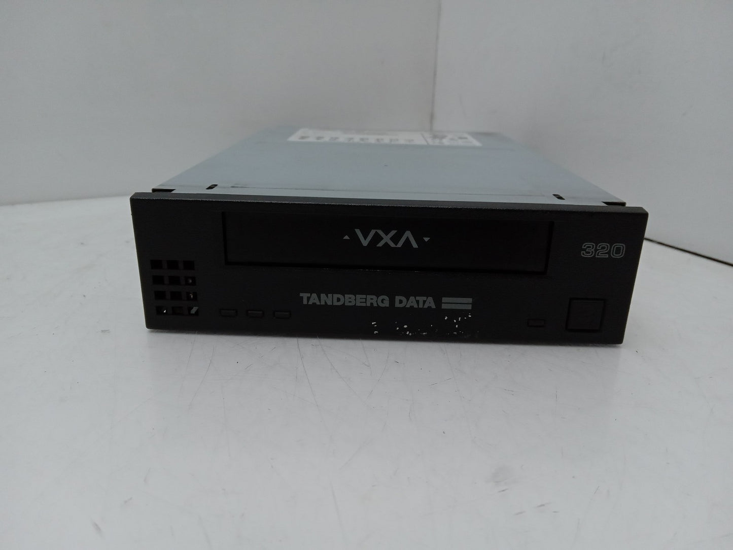 TANDBERG DATA 320 VXA-3 SCSI Tape Drive