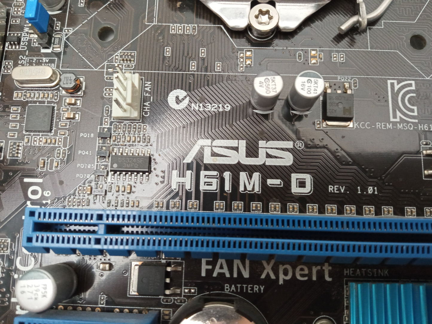 ASUS H61M-D Socket LGA1150 DDR3 MicroATX Motherboard